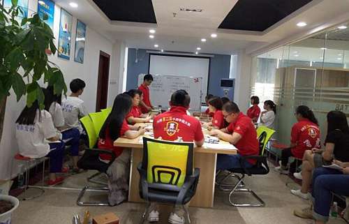 明安活动照一 明安活动照一