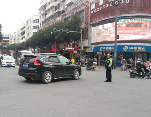 春节在岗人员图2.jpg 春节在岗人员图2.jpg